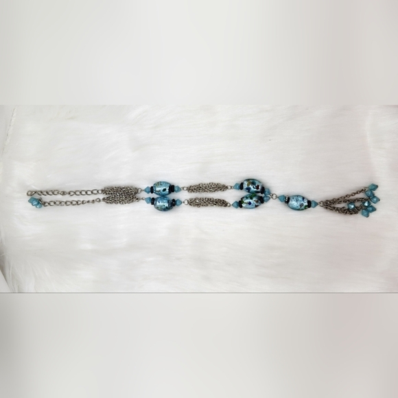 Elegant Blue and Silver Necklace with Y-Shape Design - Picture 5 of 5